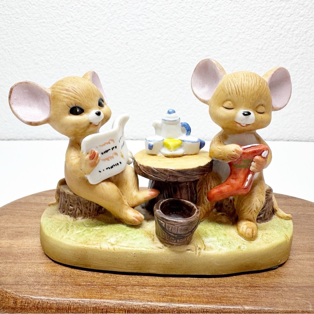 Vintage 70s Enesco Porcelain Mice Having Tea 1979